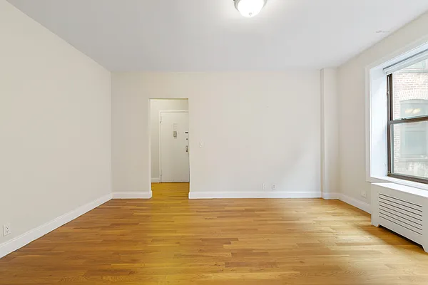 Rented by Compass | media 10