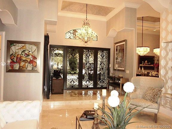5th image of 612 Enclave Cir E #156