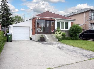 938 Kennedy Rd, Toronto, ON M1K 2G3