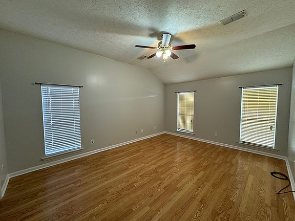 3rd image of 501 Mount Airy Dr