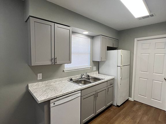 5th image of 568 Gilbert Ln #566