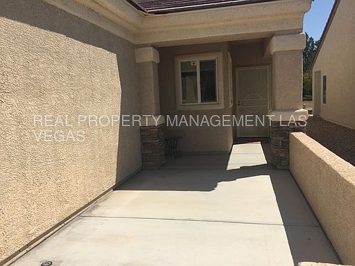 3rd image of 7712 Woodchat St