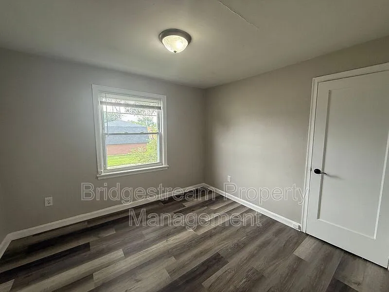 1 bed, 1.0 bath, 550 sqft, $850 — Photo 3