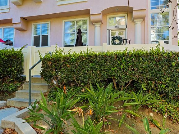 4th image of 1071 S Volterra Way