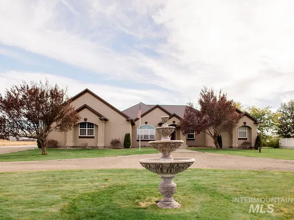 2273 NE Summerwind Dr, Mountain Home, ID 83647