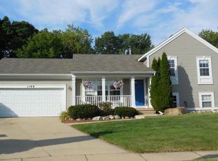 1198 N Trail Ct NE, Comstock Park, MI 49321
