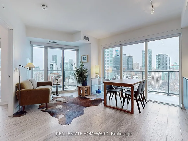 159 Wellesley St E #1809 — Photo 5