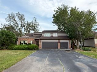 20835 London Dr, Olympia Fields, IL 60461