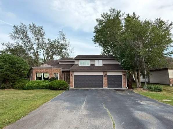 20835 London Dr, Olympia Fields, IL 60461