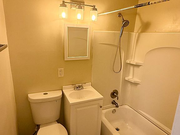 5th image of 1662 E Cold Spring Ln APT 2