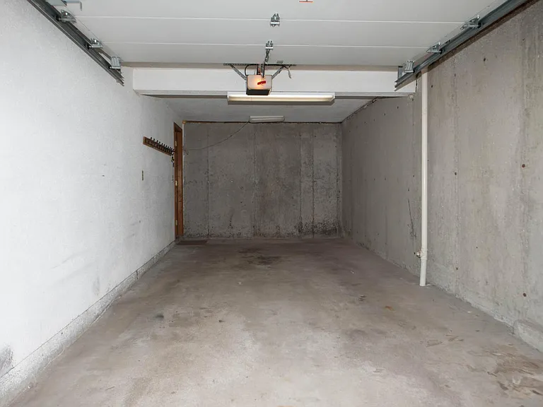 indoor garage