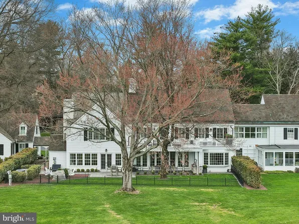 1584 Weyhill Cir, Bethlehem, PA 18015