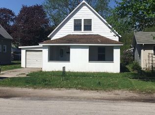 215 S Melvin St, Gibson City, IL 60936