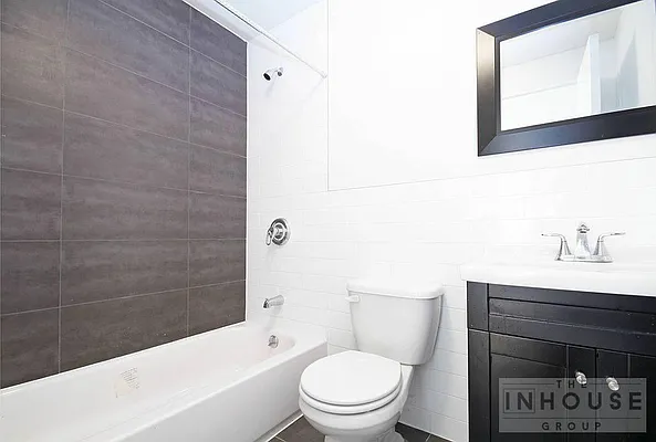 Rented by The InHouse Group | media 33