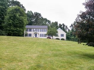 19 Prince Edward Rd, Great Meadows, NJ 07838