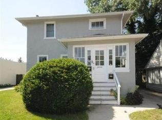 2640 Green Bay Rd, Evanston, IL 60201