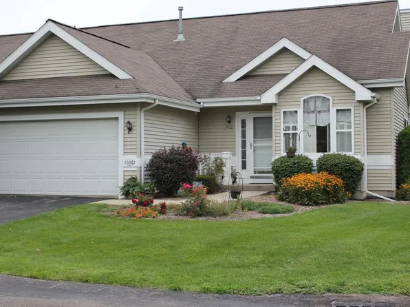 1410 Windcrest Ln NE, Grand Rapids, MI 49525