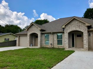 2906 Avenue H #B, Nederland, TX 77627