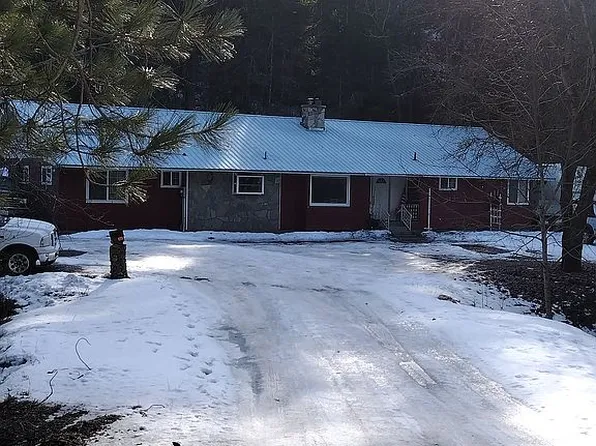 2660 Burnt Valley Rd, Chewelah, WA 99109