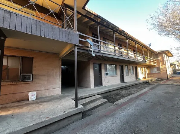 Gaston Twelve Apartments