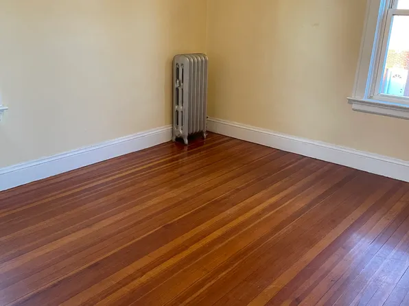 67 Bellevue Ave Floor 2, Providence, RI 02907