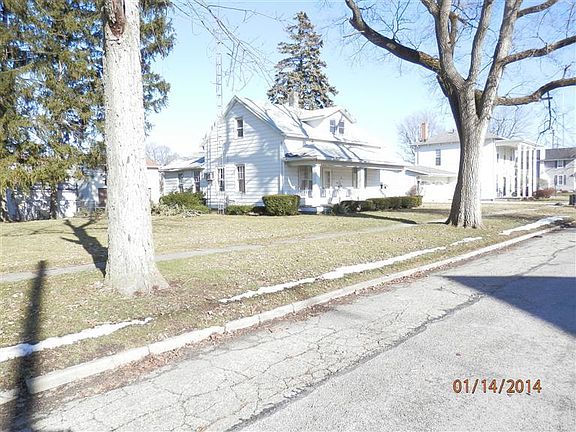 3rd image of 216 W Weller St