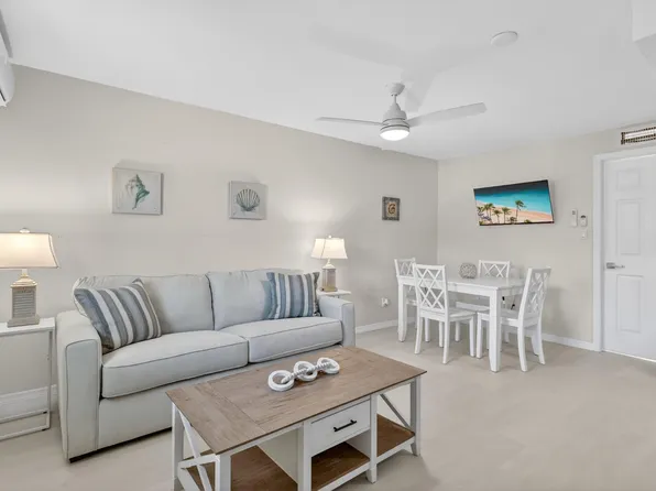 2305 Tamarind Dr APT 9, Fort Pierce, FL 34949