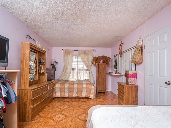 4th image of 7331 Caldus Ave