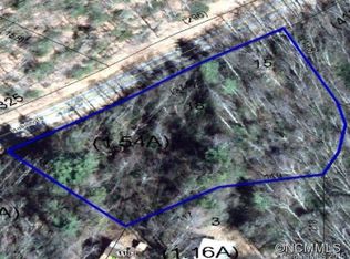 18 Holiday Dr, Hendersonville, NC 28739