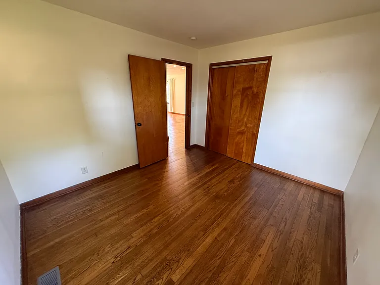 234 Lincoln St — Photo 14