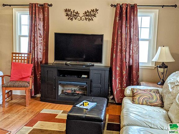 5th image of 1417 W 28th St