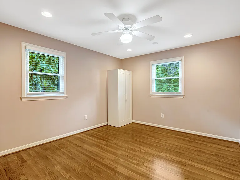 6717 Reynard Dr — Photo 24
