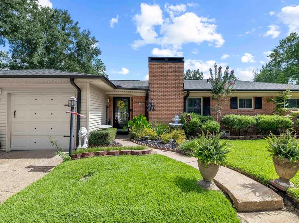 103 Red Oak St, Henderson, TX 75654