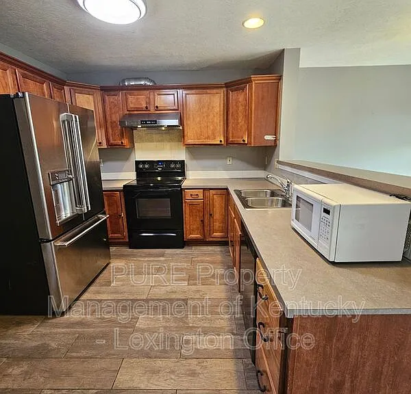 528 Newbury Way — Photo 10