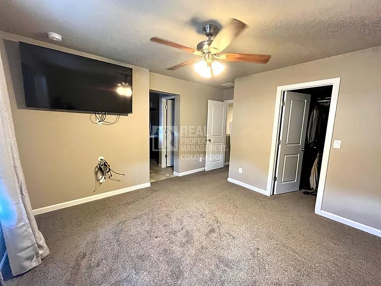 5321 Mountain Vista Hts — Photo 6