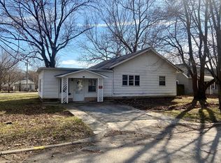 800 W 3rd St, Pittsburg, KS 66762