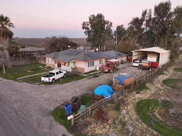 21120 S Cornelia Ave, Riverdale, CA 93656