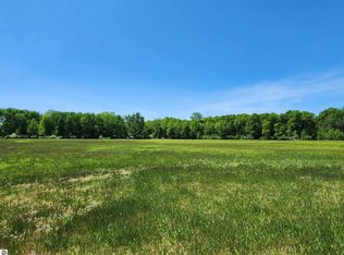 S Porter Rd, Breckenridge, MI 48615