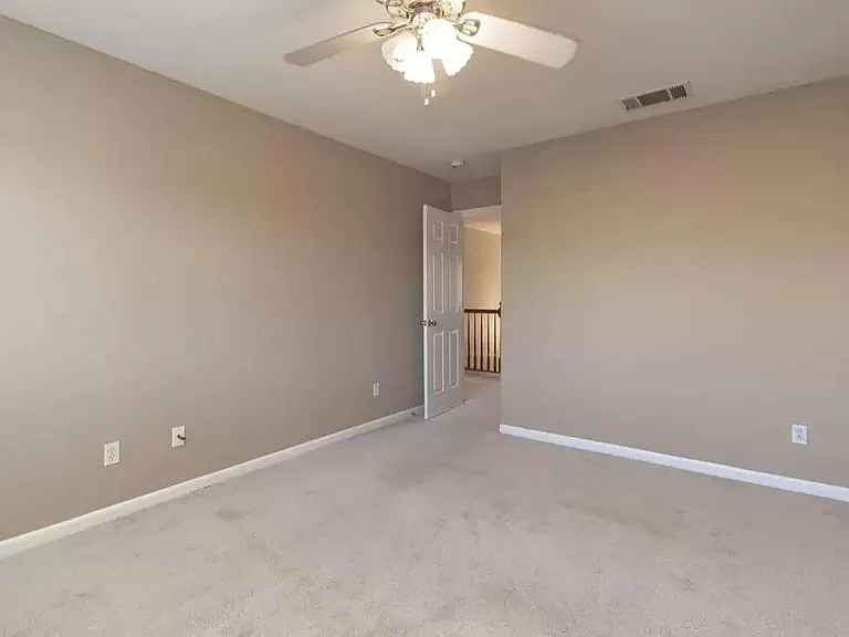 764 Mount Rushmore Ave — Photo 12