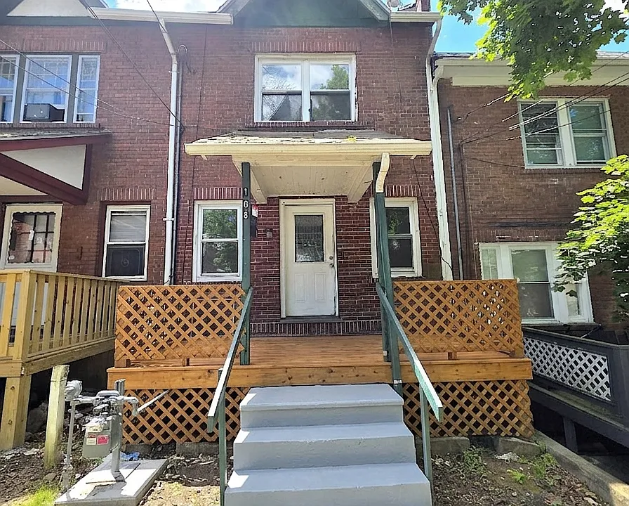 108 Ives St