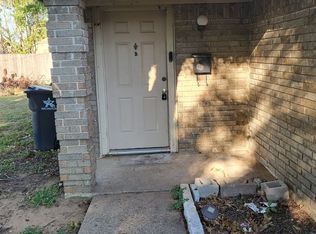 808 Austin St UNIT B, Arlington, TX 76012