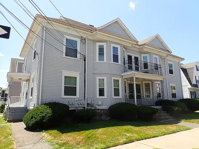265 Ash St #2 — Photo 15