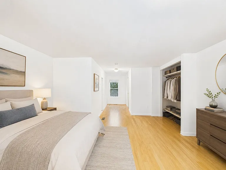 2055 Fitzwater St — Photo 12