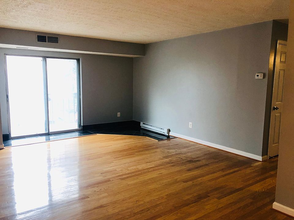 1st image of 221 N Fillmore Ave Unit 7