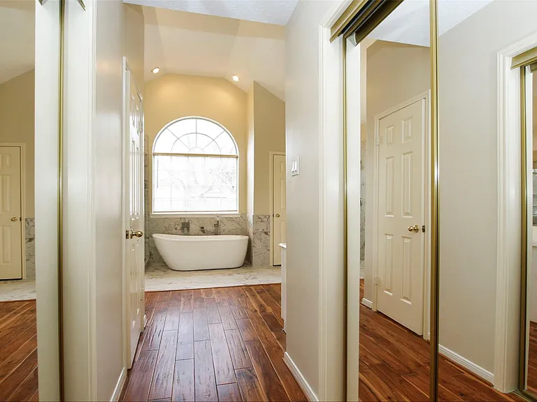 15710 Cascading Brook Way — Photo 29