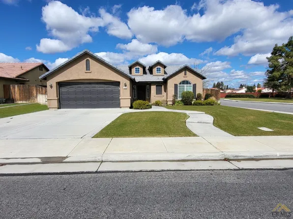 10200 Pinnacle Ct, Bakersfield, CA 93311