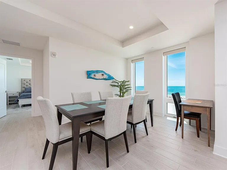 15 Avalon St #701 — Photo 18