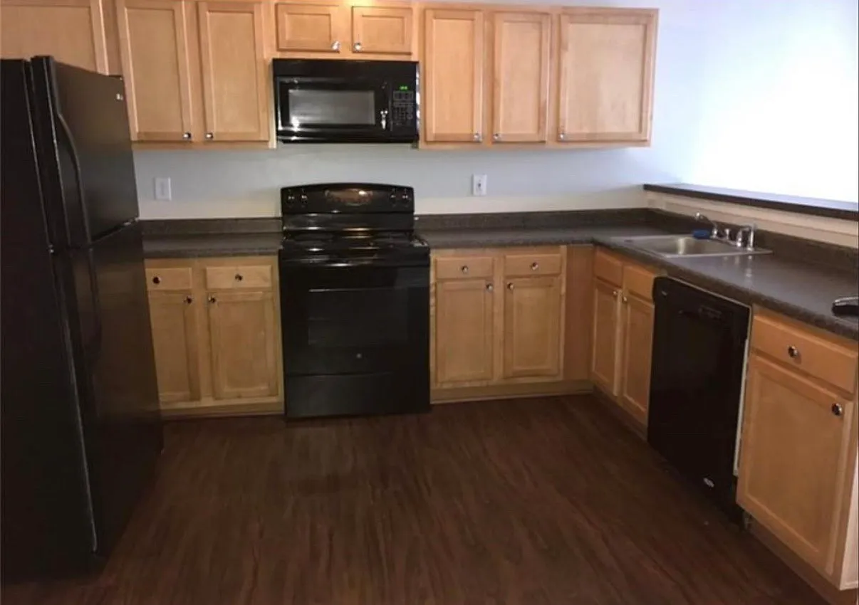 3 bed, $1,510 — Photo 3