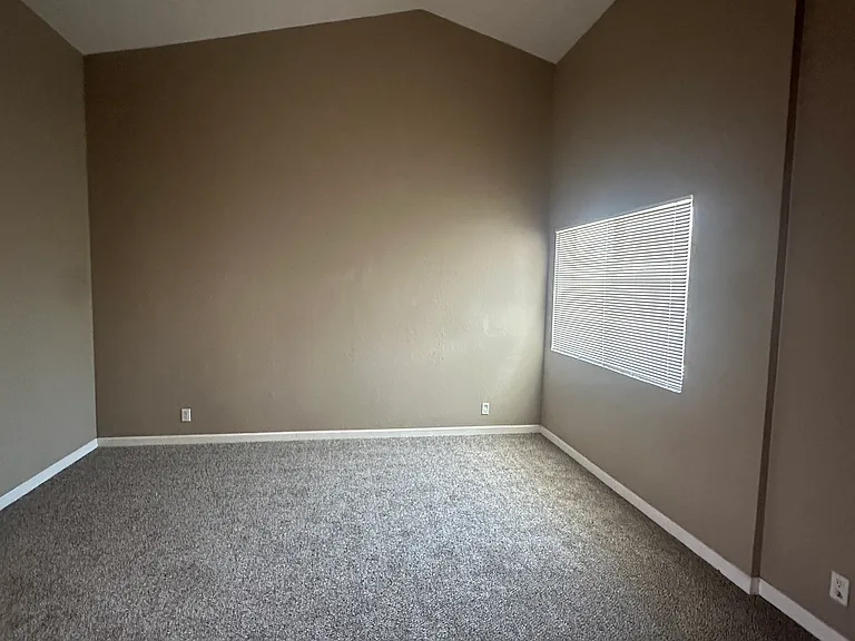 1620 E Cambridge Ave #6 — Photo 6