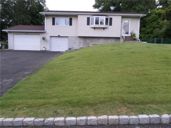 23 Fort Worth Place, Monroe, NY 10950